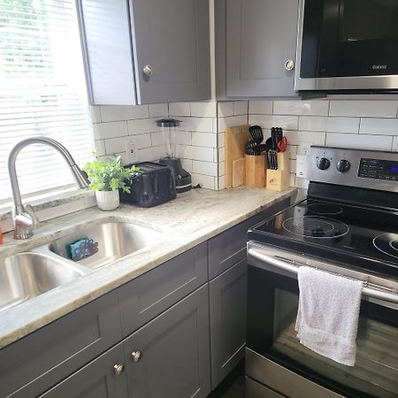 Super Cozy 2 Bedroom With Fast Wifi And Queen Bed Close To Downtown Houston!! Eksteriør bilde