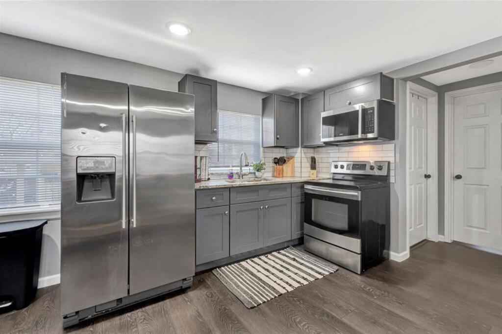 Super Cozy 2 Bedroom With Fast Wifi And Queen Bed Close To Downtown Houston!! Eksteriør bilde
