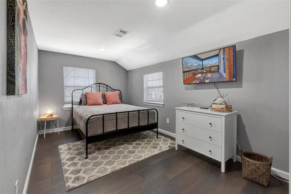 Super Cozy 2 Bedroom With Fast Wifi And Queen Bed Close To Downtown Houston!! Eksteriør bilde